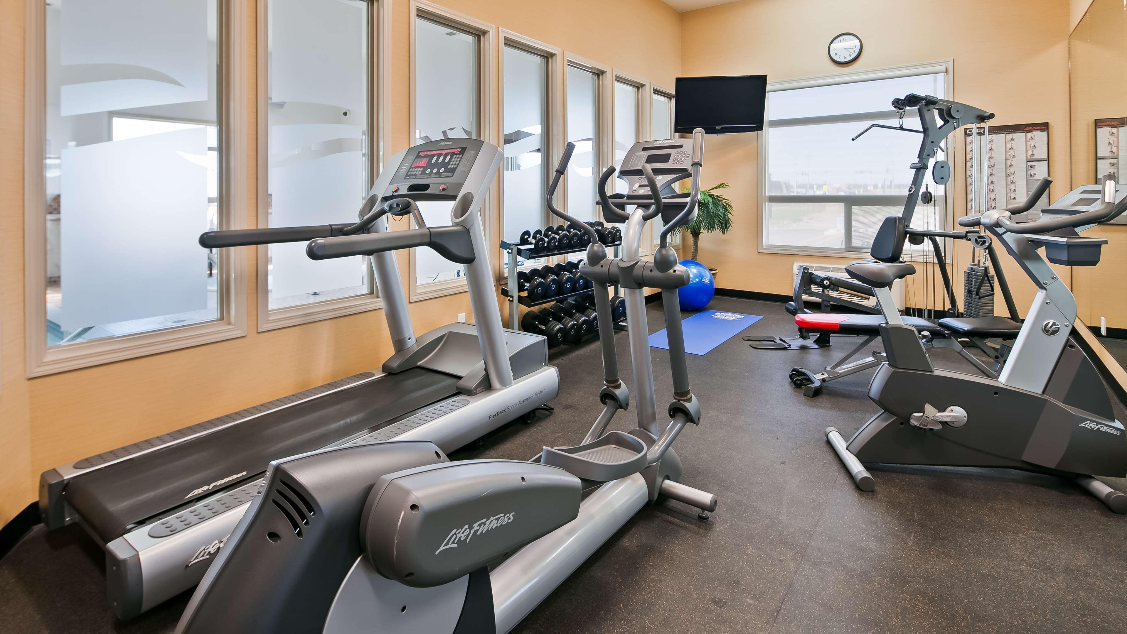Best Western Wainwright Inn & Suites Extérieur photo