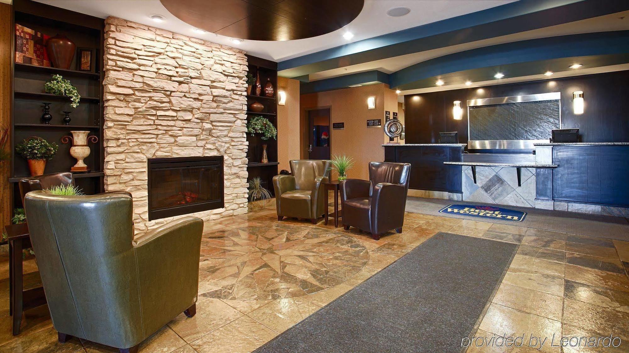 Best Western Wainwright Inn & Suites Extérieur photo