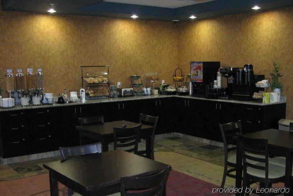 Best Western Wainwright Inn & Suites Extérieur photo