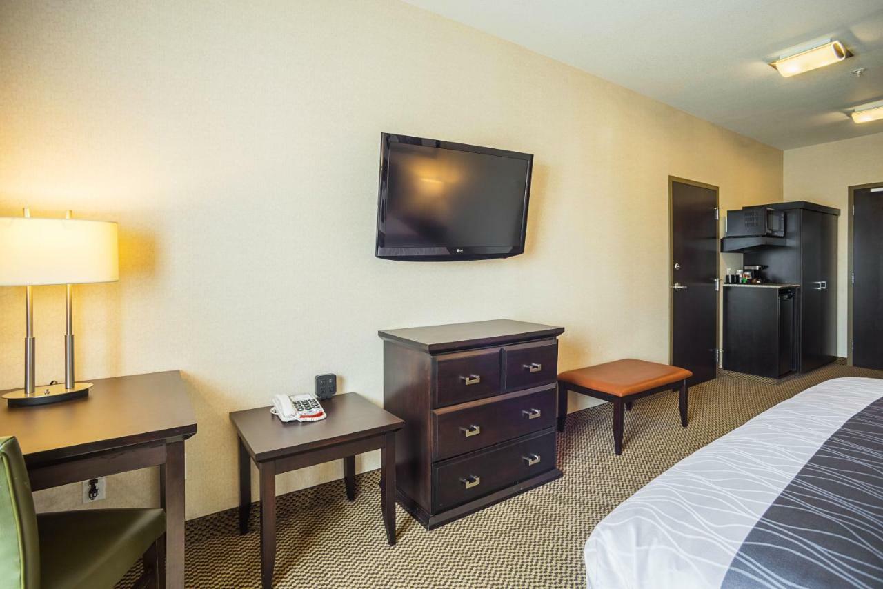 Best Western Wainwright Inn & Suites Extérieur photo